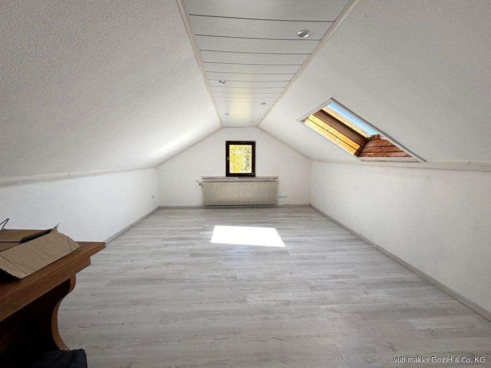 Immobilie in Naila - Naturnahes Wohnen: Attraktives Zweifamilienhaus bei Naila mit idyllischem Umfeld - Bild 16