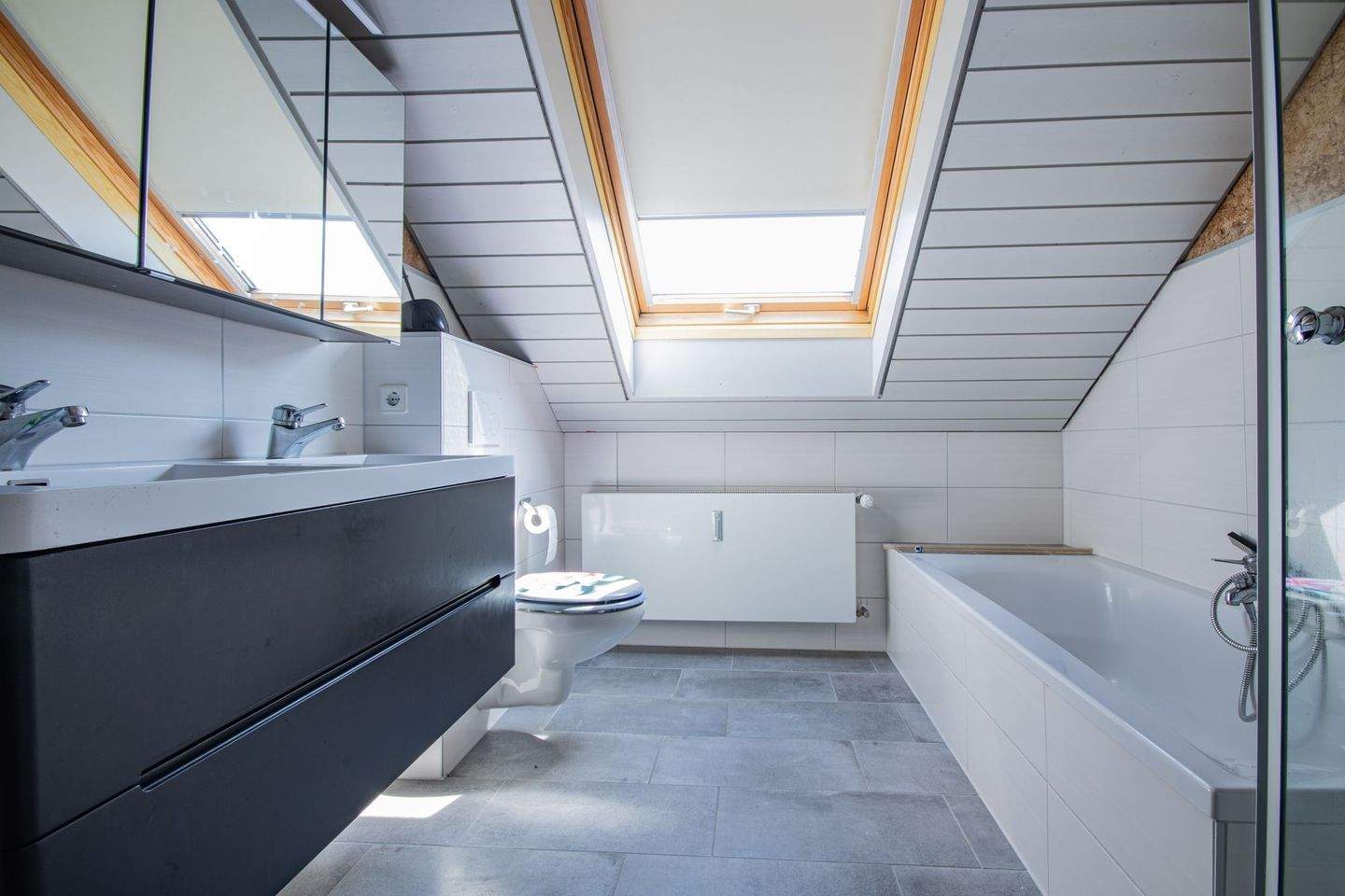 Immobilie in Lauchringen - 3,5-Zimmer Dachwohnung mit Klimaanlage - Sofort bezugsfrei in Lauchringen - Bild 8