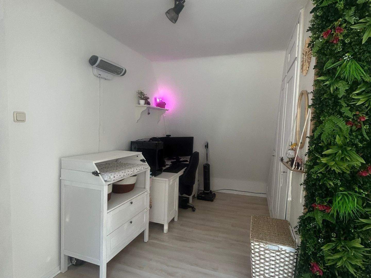 Immobilie in Lüdenscheid - Stilvolles Zweifamilienvilla mit Balkonen, Sauna, Kellerbar & Doppelcarport – auf großem Grundstück mit privater Zufahrt... - Bild 26