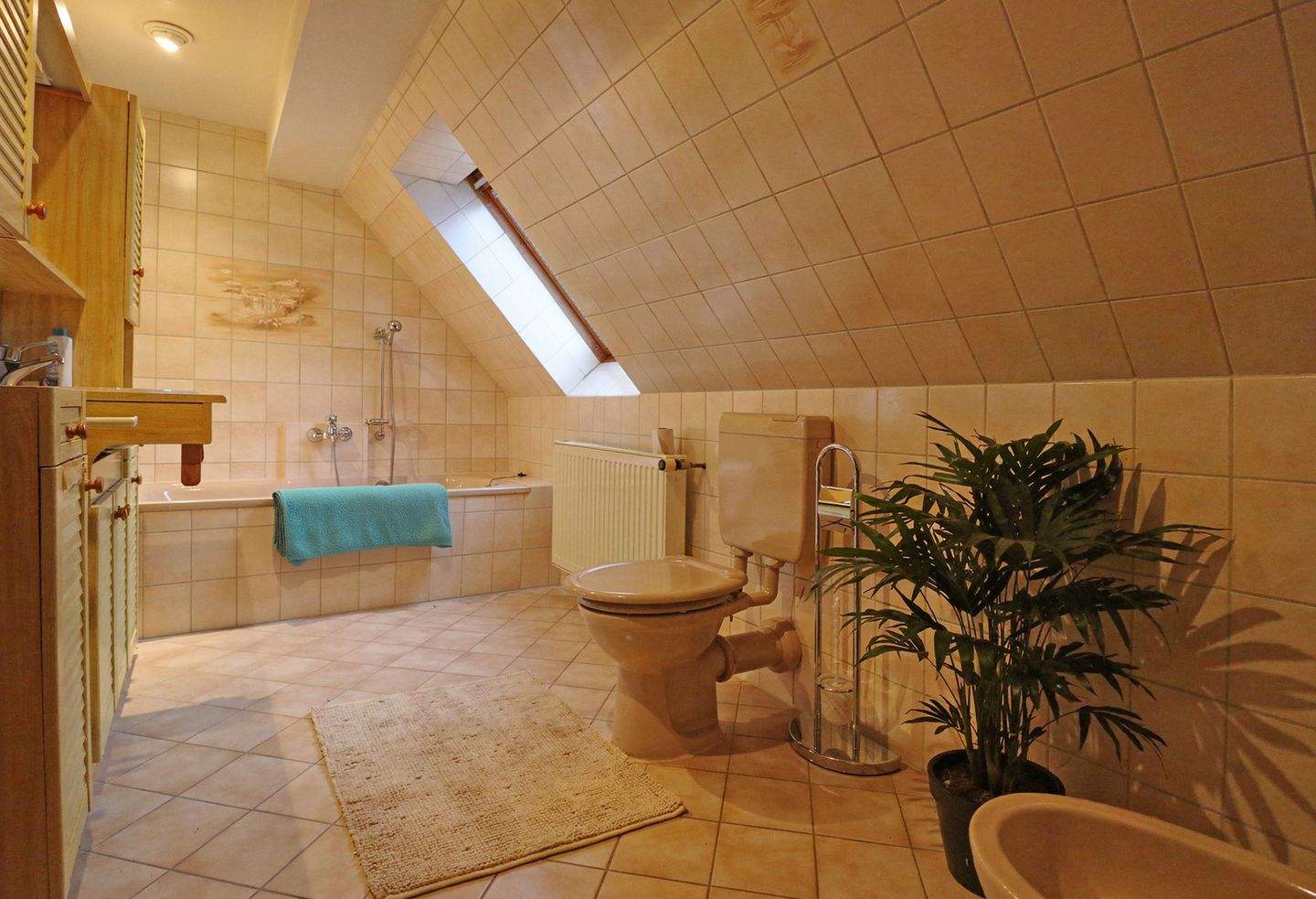 Immobilie in Bergen an der Dumme - Großzügiges Einfamilienhaus mit Nebengebäuden zu verkaufen! - Bild 10