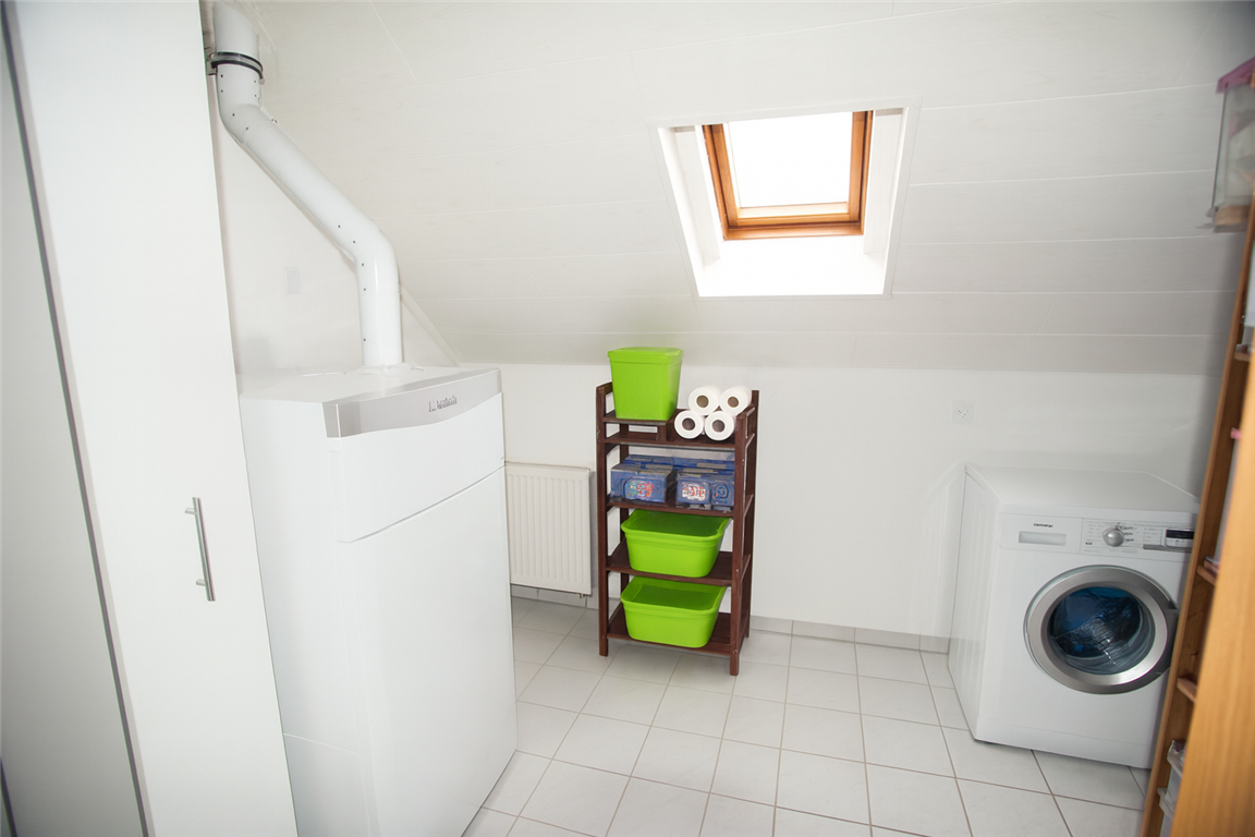 Immobilie in Graben - Großzügige Maisonette-Wohnung mit Südbalkon in ruhiger Lage - Bild 13