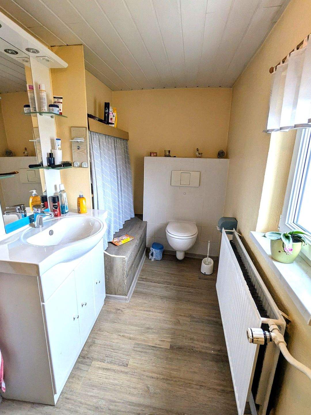 Immobilie in Eisenberg - Gemütliches Einfamilienhaus mit großzügiger Terrasse und Ausbaupotential im Dachgeschoss. - Bild 24