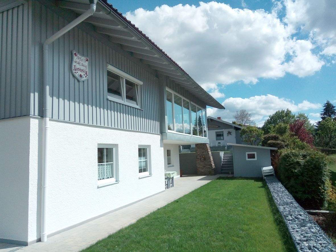 Immobilie in Bodenmais - Top gepflegtes Wohnhaus mit Ferienwohnungen in Aussichtslage in Bodenmais - Bild 3