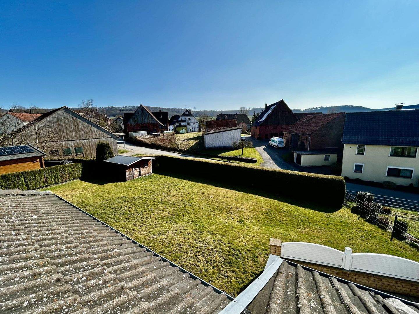 Immobilie in Lügde - Zwei Wohneinheiten, ein Zuhause - Großzügiges Einfamilienhaus mit Einliegerwohnung in ruhiger Lage von Sabbenhausen - Bild 17