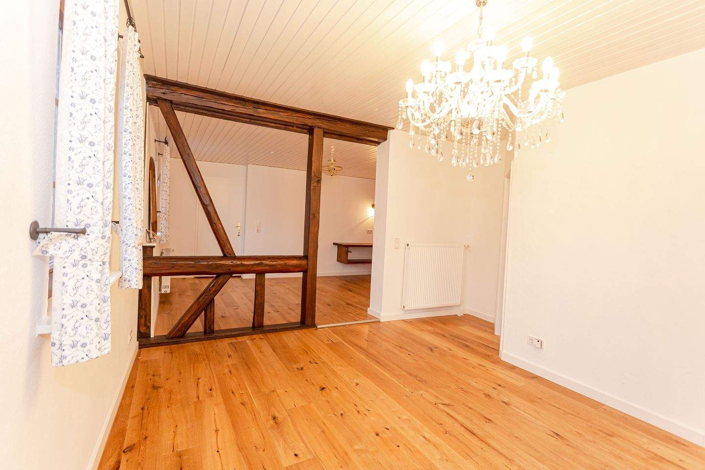 Immobilie in Mastershausen - Charmantes und modernisiertes Familienhaus mit Garge und Garten in Mastershausen, Nähe Kastellaun - Bild 17