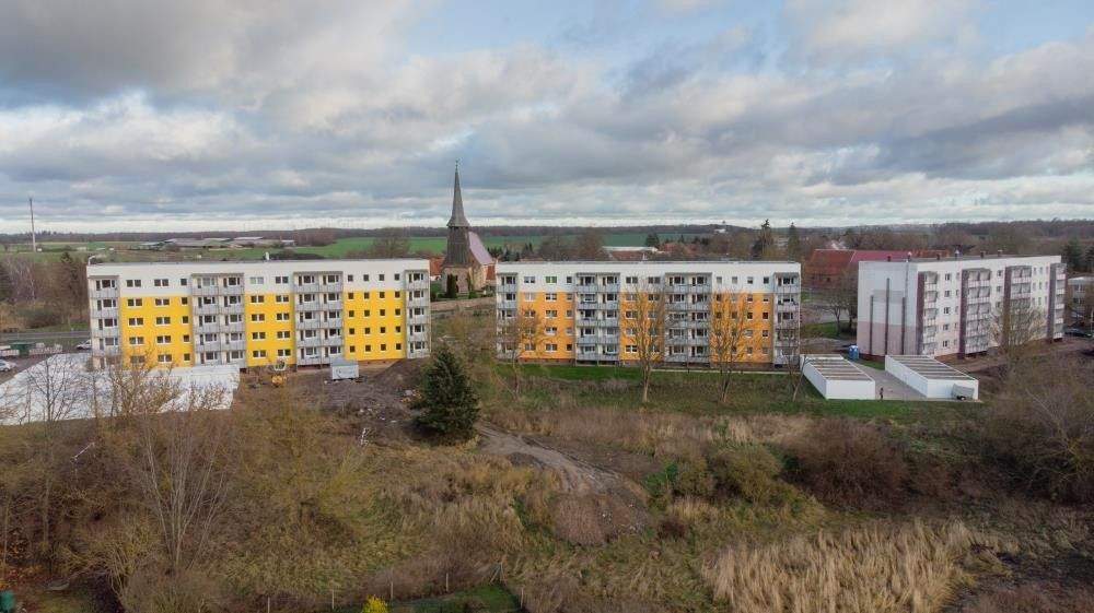 Immobilie in Cölpin - Modernisierte 4-Zimmer Wohnung nahe Neubrandenburg: Ideale Kapitalanlage in Top-Lage! - Bild 1