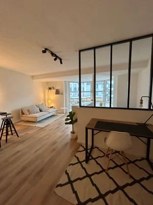 Sanierte, liebevoll und modern möblierte Wohnung in Bestlage für rund 1 Jahr | Apartment Köln