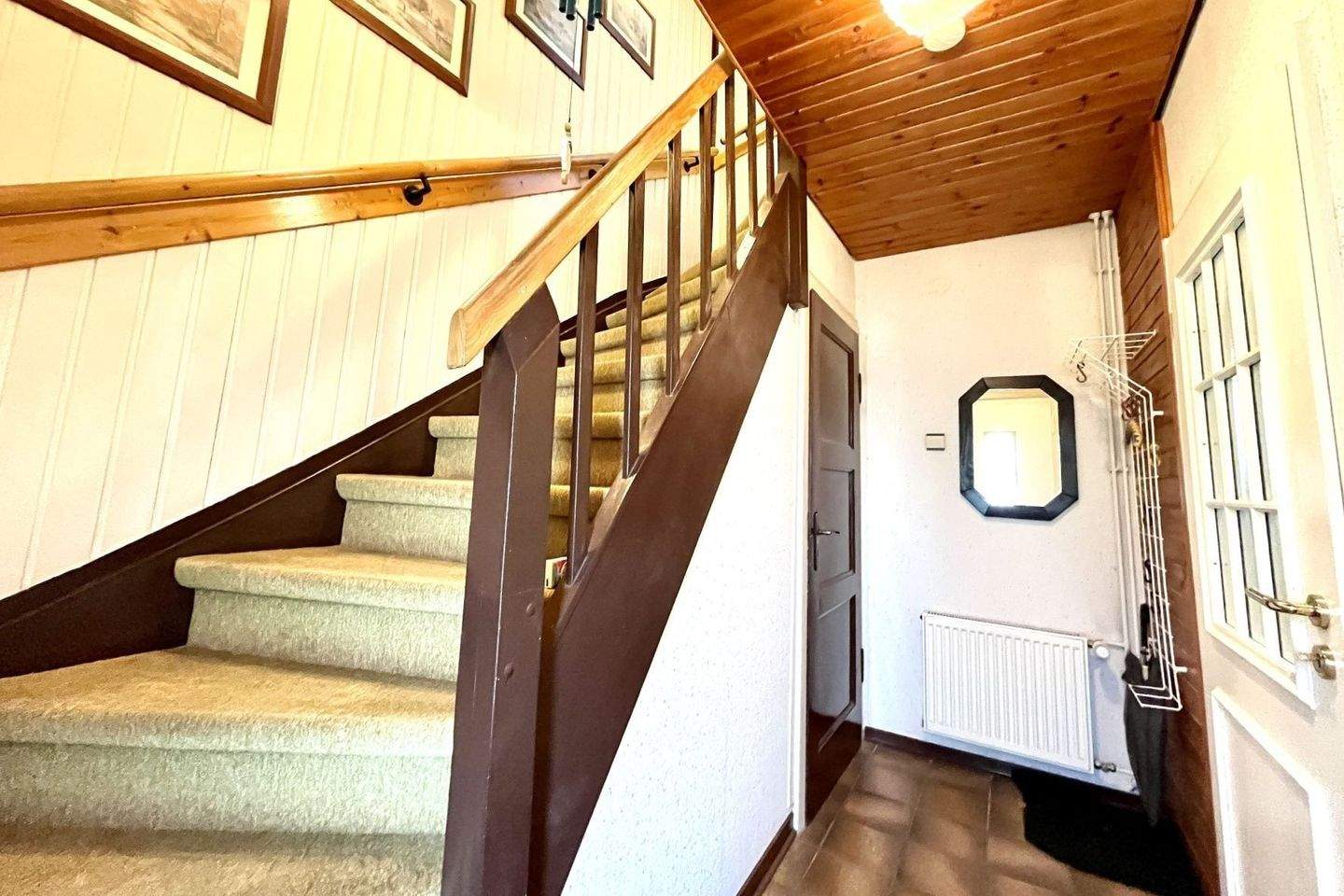 Immobilie in Wolfsburg - Vielseitiges Reihenendhaus mit Garten und Carport im Hellwinkel - Bild 3