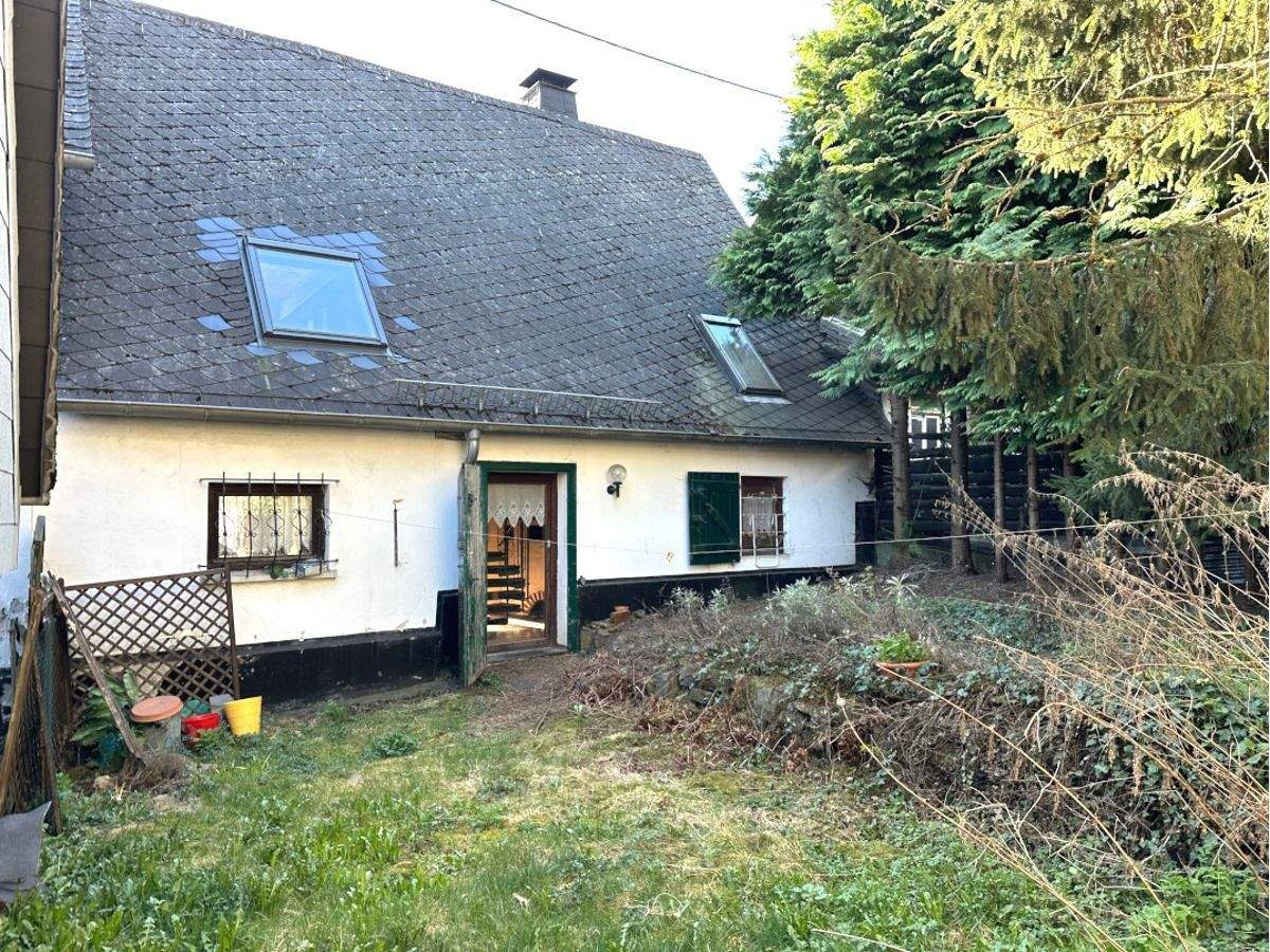 Immobilie in Berzhahn - Von IPC: Bauernhaus in Berzhahn, ideal für zwei Generationen - Bild 3