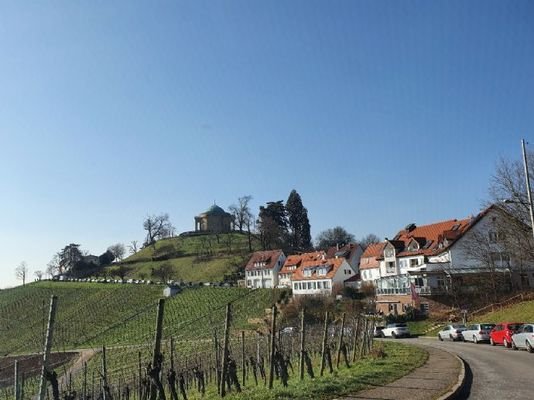 die Grabkapelle fußläufig- ll