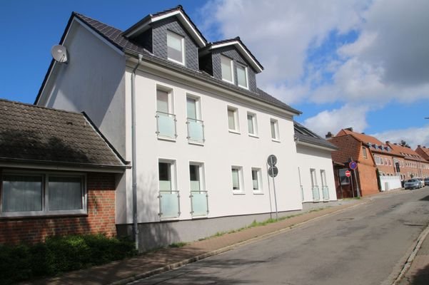Das Mehrfamilienhaus direkt am Hafen von Neustadt