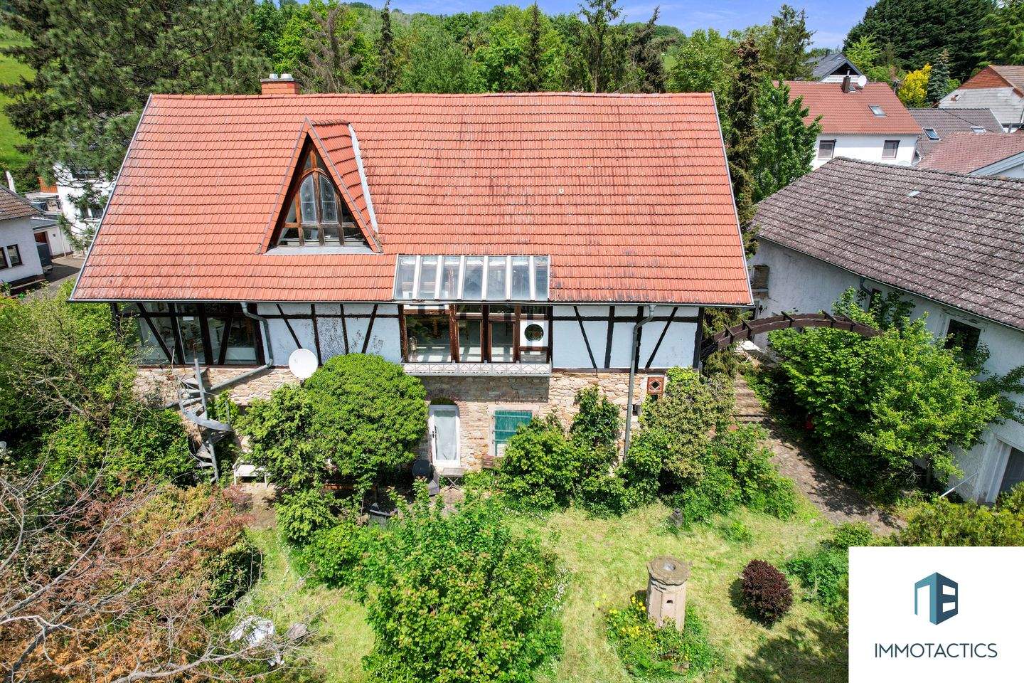 Immobilie in Dörrebach - Stilvolles Kulturanwesen mit Scheunenhaus, Gewölbekeller, idyllischem Garten & Eventbereich - Bild 25