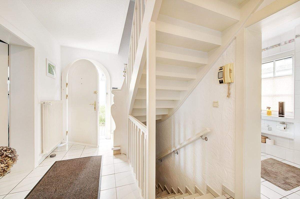 Immobilie in Rengsdorf - Äußerst geschmackvolles und charmantes Einfamilienhaus in beliebter und zentraler Wohnlage  - Bild 8