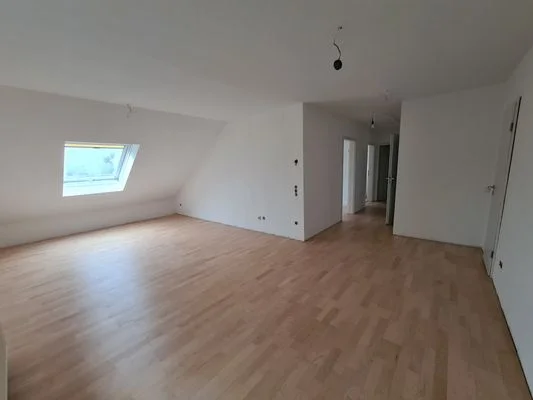 Gemütliche Dachgeschoßwohnung im 3-Famileinhaus | Wohnung Dortmund
