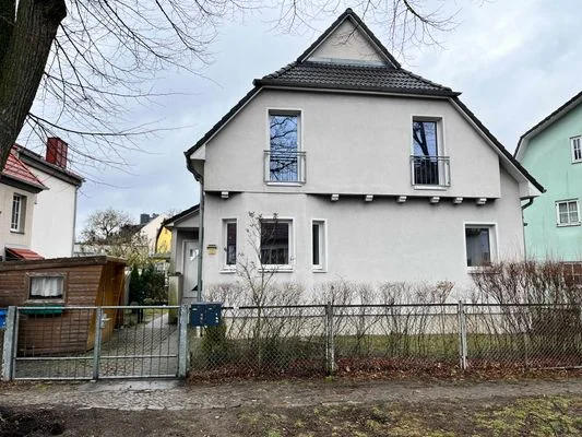 Saniertes Zweifamilienhaus in ruhiger Lage in Rahnsdorf | Mehrfamilienhaus Berlin