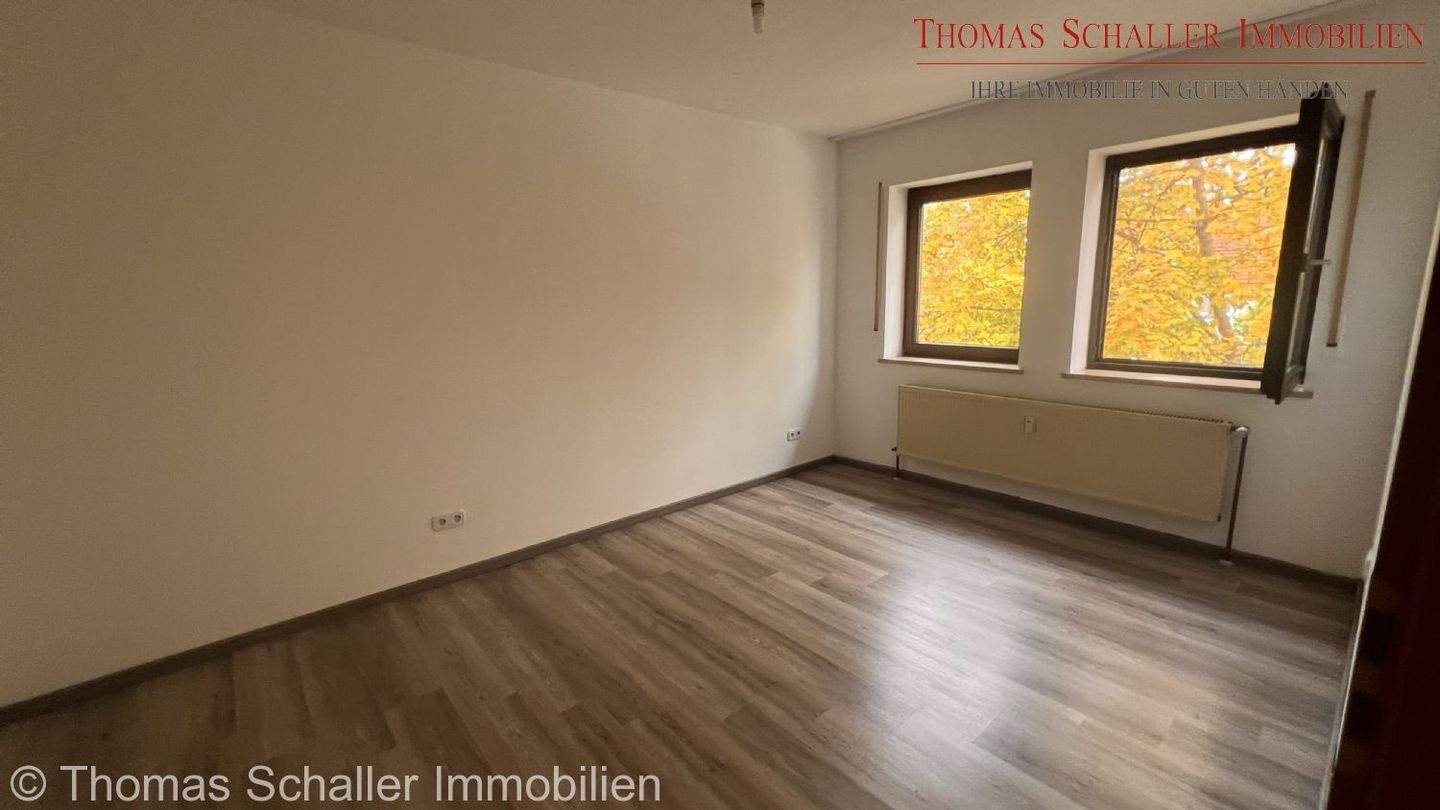 Immobilie in Hemhofen - Schöne 2-Zimmer-Wohnung in Hemhofen bei Erlangen - Großer Wohnraum mit Studiocharakter - Bild 14