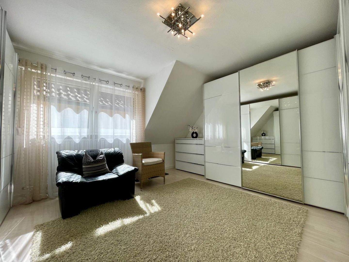 Immobilie in Remshalden - 2-FH zur Selbstnutzung und 3-FH zur Kapitalanlage in Remshalden zu verkaufen - Bild 3