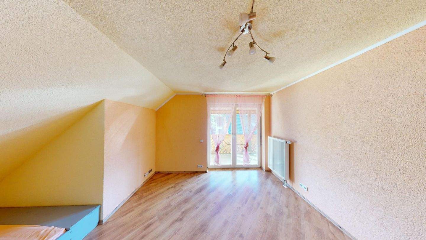 Immobilie in Meckesheim - Familiendomizil mit Potenzial - Charmantes Zweifamilienhaus in Mönchzell - Bild 10