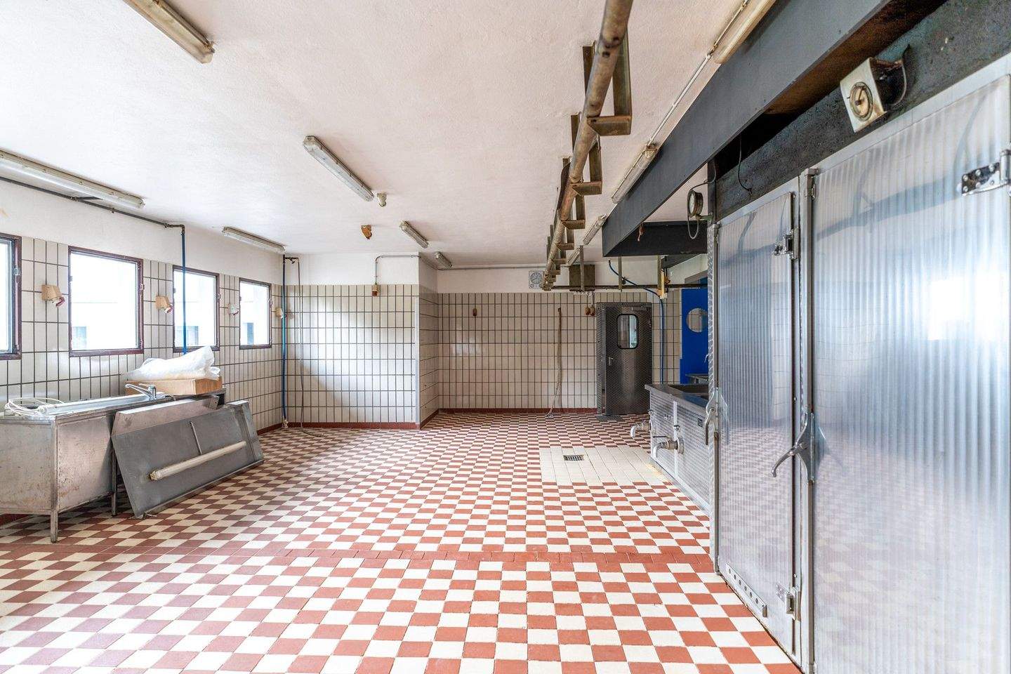 Immobilie in Hellenthal - Einzigartiges Anwesen - großzügiges Wohn- & Geschäftshaus in Hellenthal. *provisionsfrei* - Bild 15