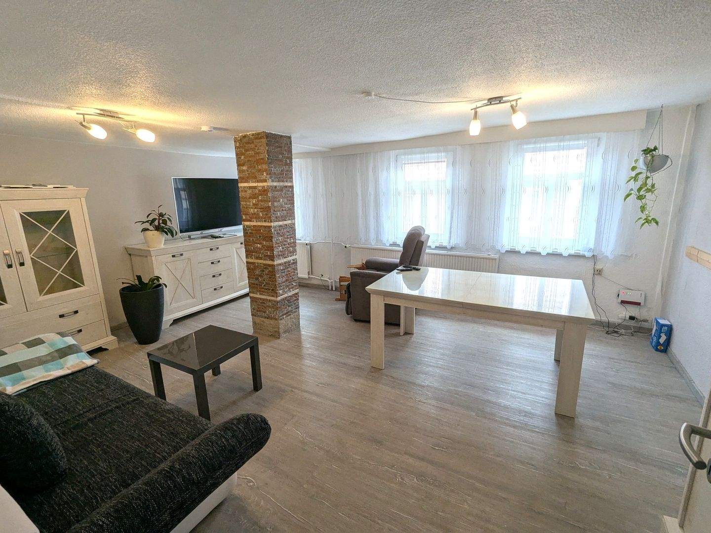 Immobilie in Eisenberg - Gemütliches Einfamilienhaus mit großzügiger Terrasse und Ausbaupotential im Dachgeschoss. - Bild 20