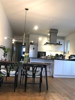 offene Küche- Essbereich- Wohnbereich modern 