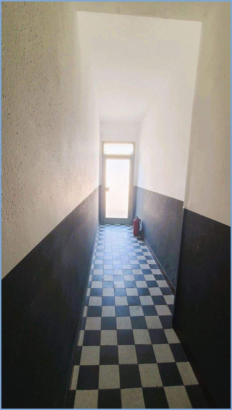 Immobilie in Frechen - Vermietete 2-Zimmer-Wohnung im Dachgeschoss eines 6-Familienhauses in Stadtrandlage von Frechen (WE 6) - Bild 9