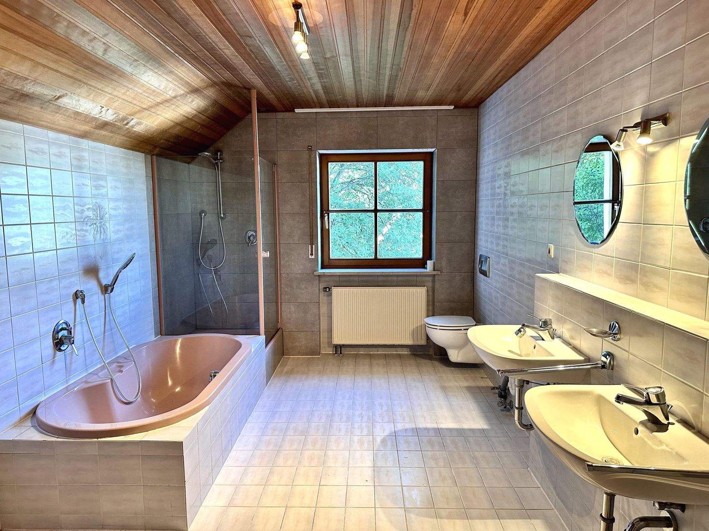 Immobilie in Neukirchen bei Sulzbach-Rosenberg - Das Haus für die große Familie! Einfamilienhaus mit Einliegerwohnung in Neukirchen b. Su,-Ro. - Bild 31