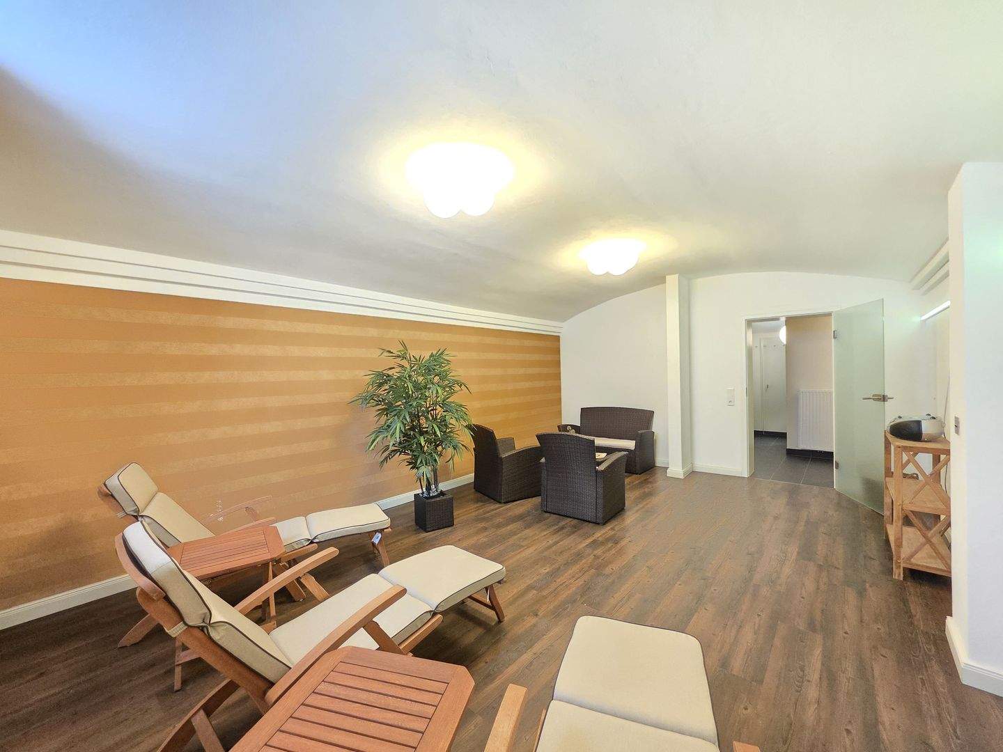 Immobilie in Bastorf - Schlossflair & Strandnähe vereint - stilvolles 2-Zi-Appartement nahe Kühlungsborn & Rerik! - Bild 24