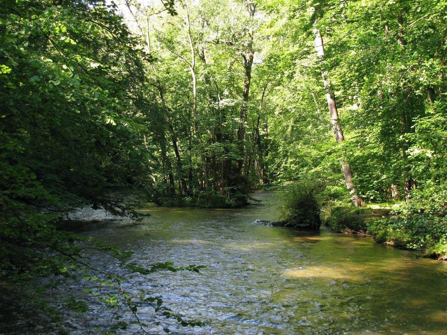 Immobilie in Gauting - 3 Wohneinheiten für ausgefallenes & urbanes Wohnen in einem ungewöhnlichen Ort - Bild 1