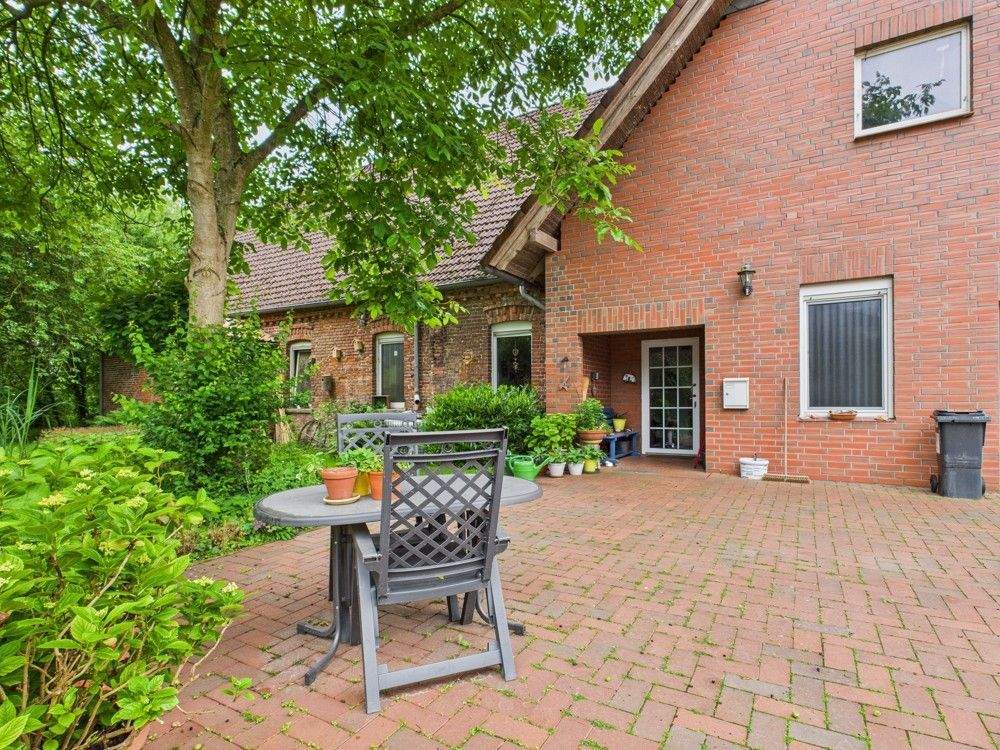 Immobilie in Steyerberg - Großes Bauernhaus in ruhiger Lage mit sanierter Wohnung und XXL Ausbaureserve und Wald - Bild 2