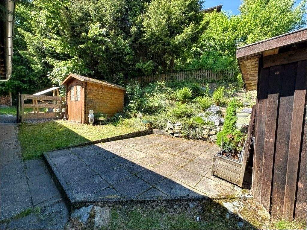 Immobilie in Saldenburg - Gepflegte Dachgeschosswohnung mit Charme – 2,5 Zimmer in Saldenburg/ Nähe Tittling! - Bild 8