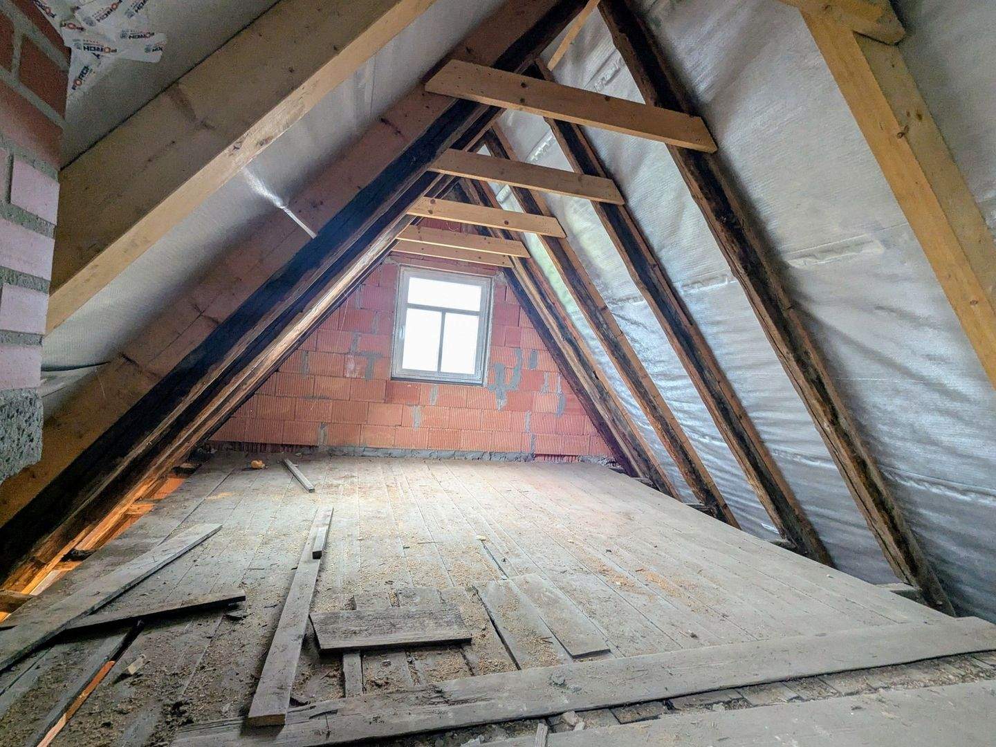 Immobilie in Eisenberg - Gemütliches Einfamilienhaus mit großzügiger Terrasse und Ausbaupotential im Dachgeschoss. - Bild 26