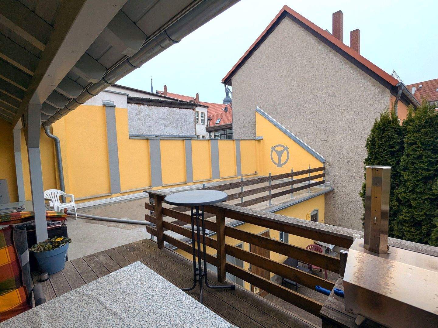 Immobilie in Eisenberg - Gemütliches Einfamilienhaus mit großzügiger Terrasse und Ausbaupotential im Dachgeschoss. - Bild 6