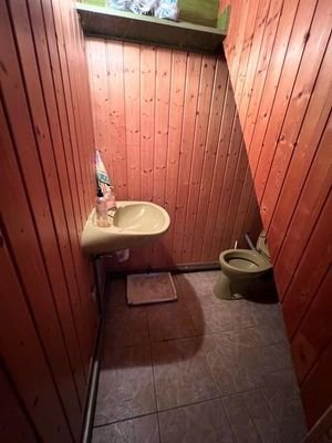 11 Doppelgarage mit WC (1)