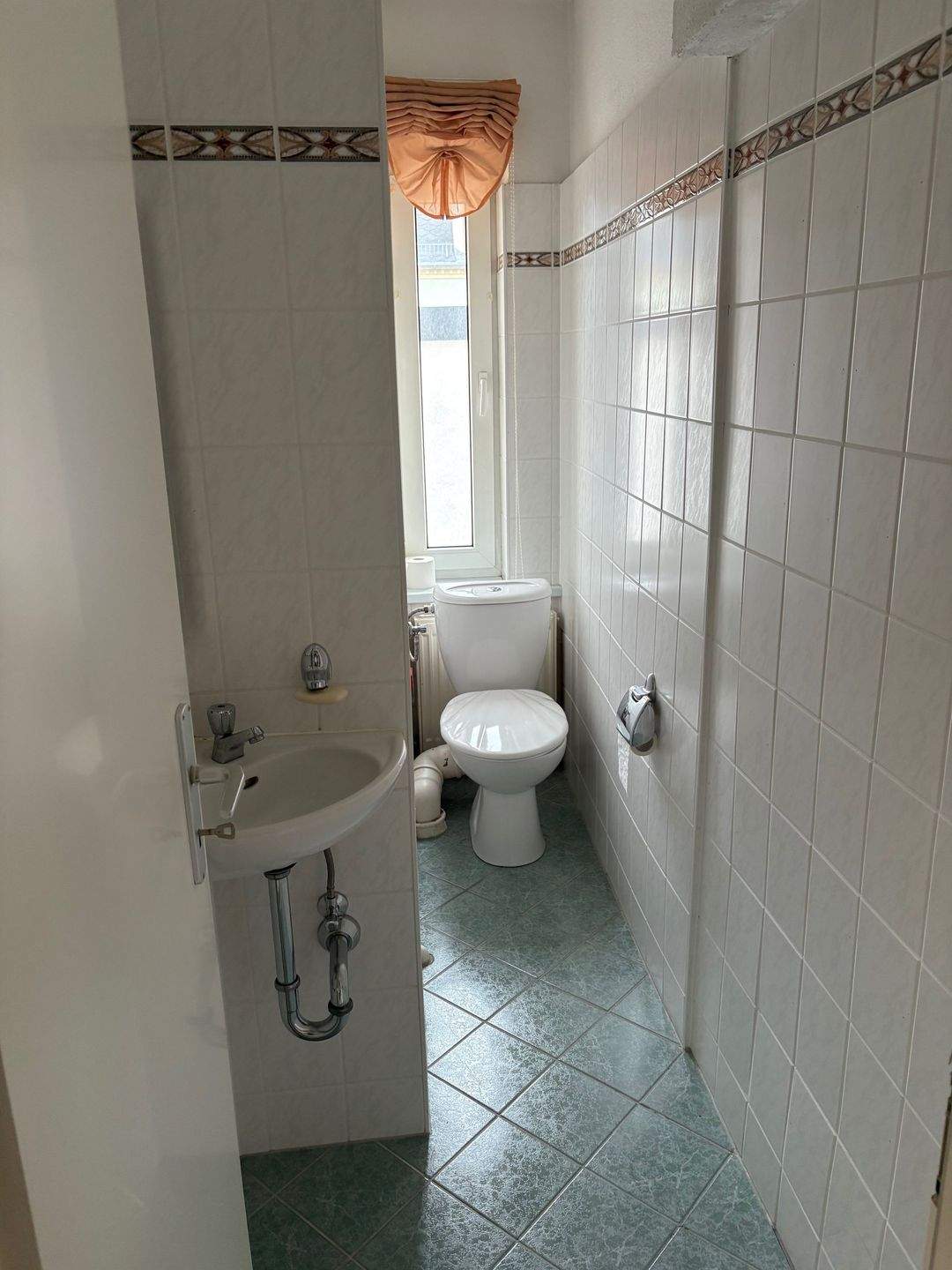 Immobilie in Freital - Ehemaliges 3-Fam.-Haus Nähe Freitaler Klinikum, aktuell zwei schönen Wohnungen sowie attraktive Gewerberäume - Bild 14