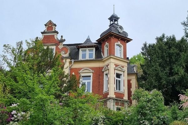 Villa Talblick: Renaissance Giebel und Eckturm