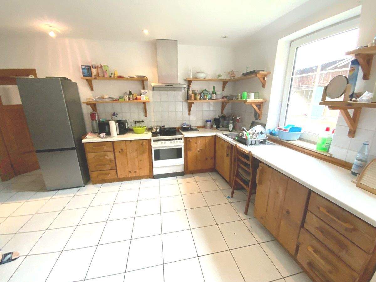 Immobilie in Suderburg - Attraktives Haus mit Zwei Wohneinheiten, Bürogebäude + Stallungen - Bild 22