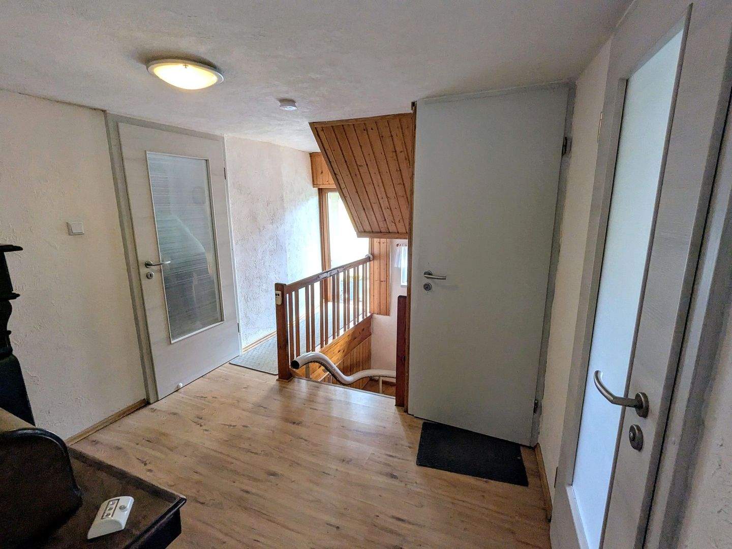 Immobilie in Eisenberg - Gemütliches Einfamilienhaus mit großzügiger Terrasse und Ausbaupotential im Dachgeschoss. - Bild 19