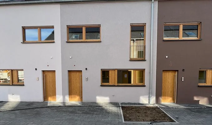 Neubau Erstbezug: energieeffizientes Einfamilienhaus mit Garten | Reihenmittelhaus Köln