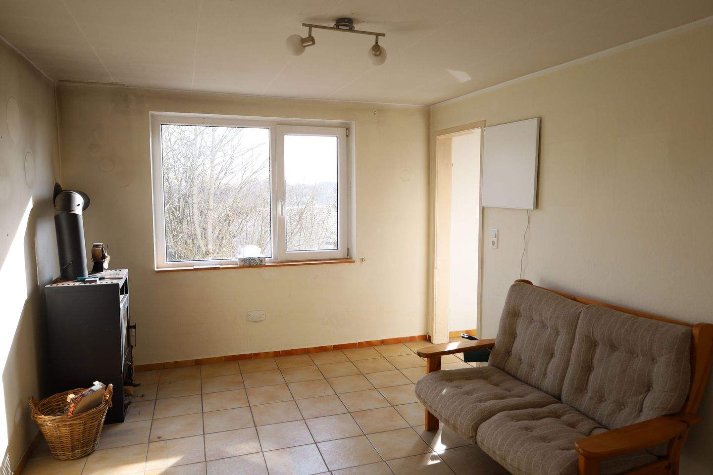 Immobilie in Schwenningen - CHARMANTES (FERIENHAUS-) HÄUSLE: im romantischen Schwenningen - Bild 4