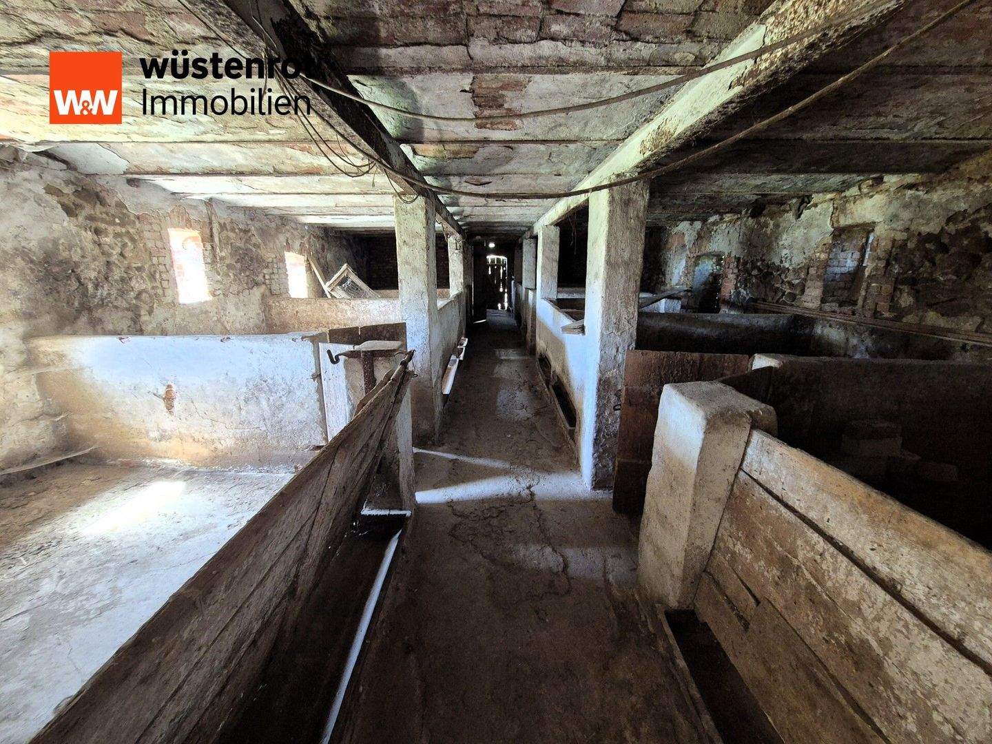 Immobilie in Groß Godems - Original Bauernhaus als Handwerkerobjekt mit Stall und 2 Garagen in Herzfeld - Bild 13