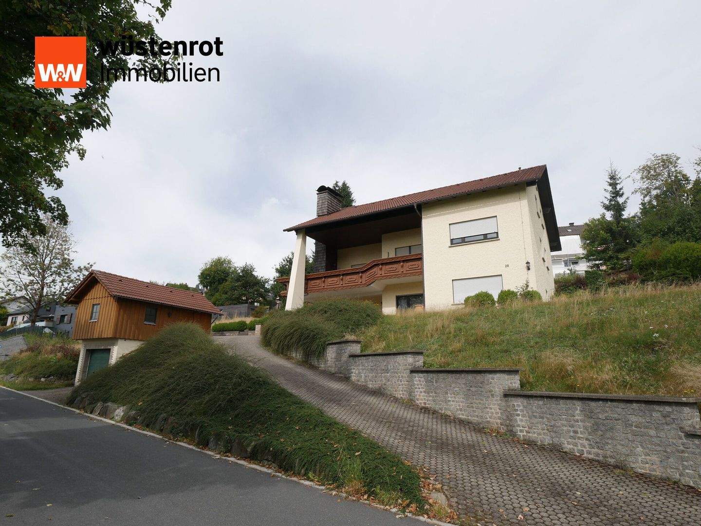 Immobilie in Tettau - Gepflegtes Einfamilienhaus mit großen Garten in Tettau - Bild 0