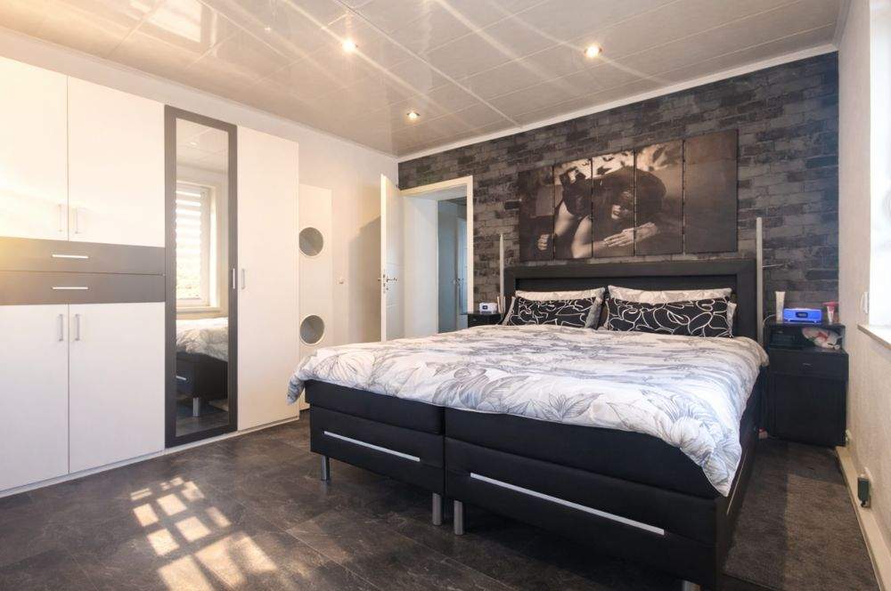 Immobilie in Neckarzimmern - GLOBAL INVEST SINSHEIM | Freistehende Stadtvilla mit einem 780m² großen Gartengrundstück und Doppelgarage - Bild 8