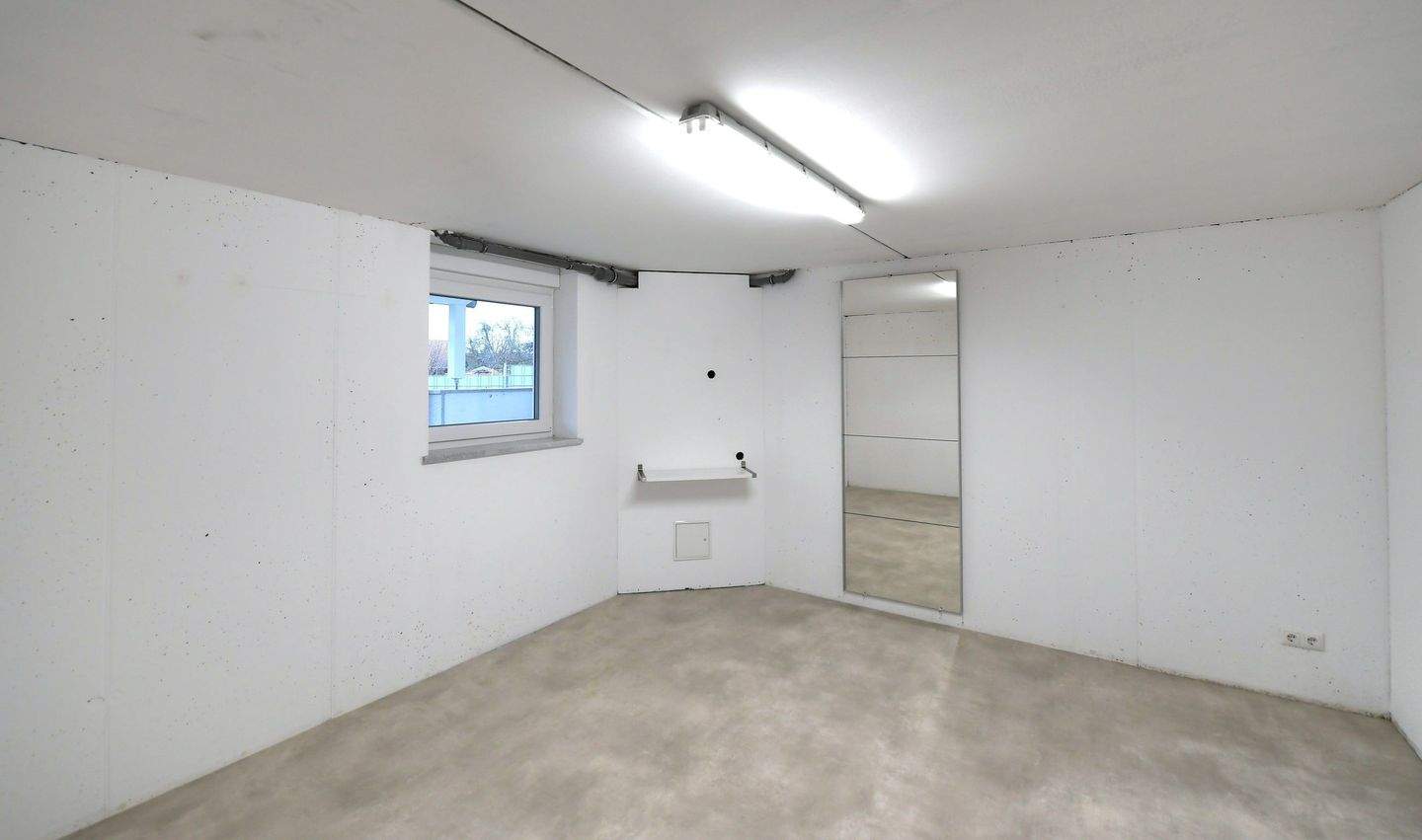 Immobilie in Vogtareuth - Niedrigenergiehaus für (große) Familien - zusätzlicher Platz für Praxis oder Gewerbe kein Problem - Bild 21