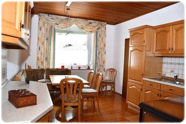 Immobilie in Waldeck - Gepflegtes Wohnhaus mit Nebengebäude - viel Platz für Wohnen, Arbeiten und Freizeit! - Bild 3