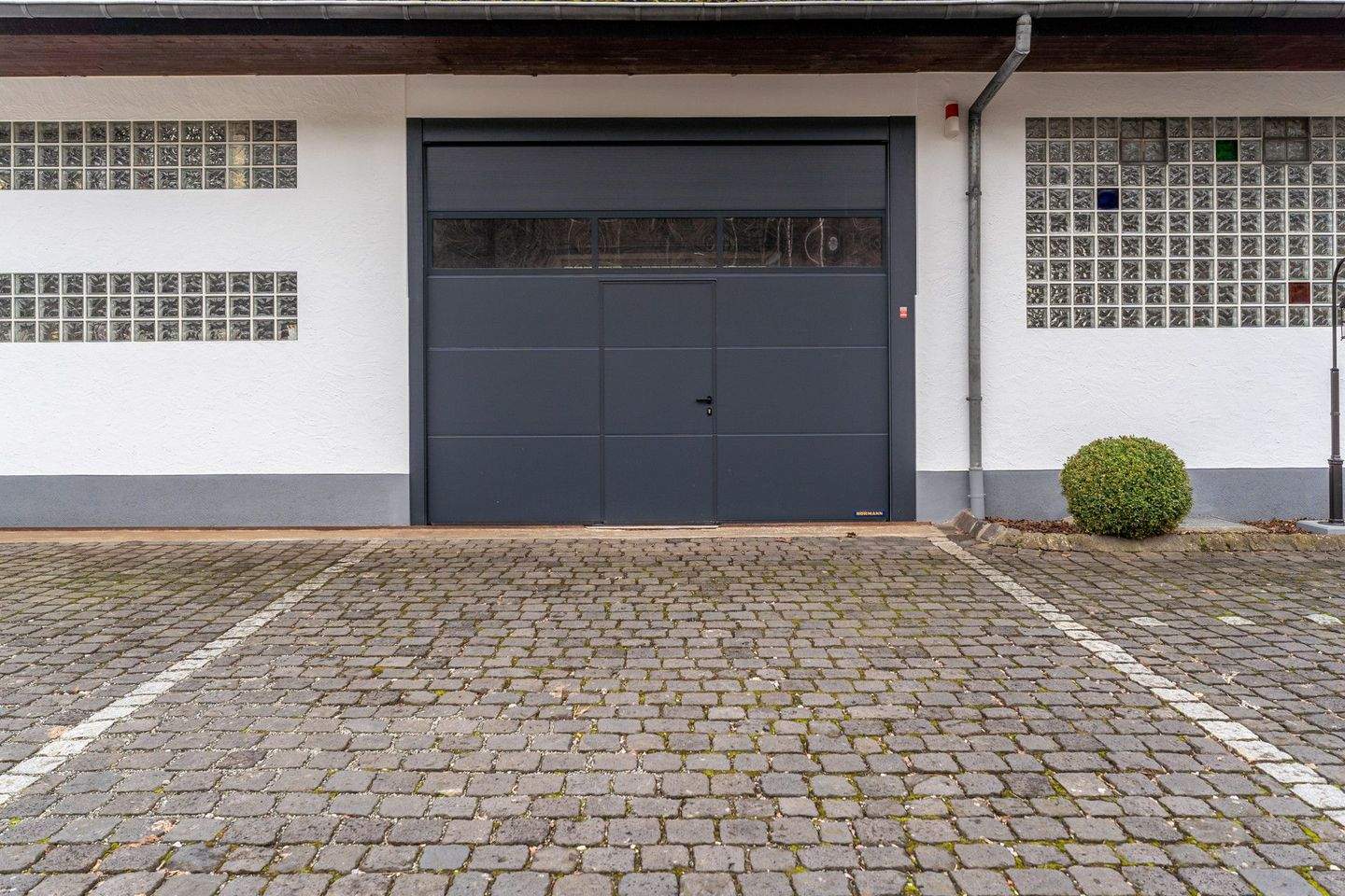 Immobilie in Hellenthal - Einzigartiges Anwesen - großzügiges Wohn- & Geschäftshaus in Hellenthal. *provisionsfrei* - Bild 20