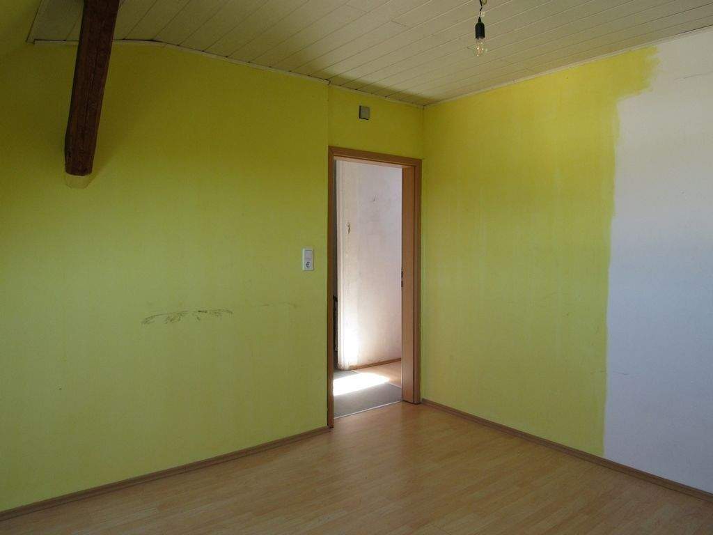 Immobilie in Elz - Schönes Mehrfamilienhaus mit 3 Wohnungen, Nebengebäude, Terrasse, Garage & Garten - Bild 7