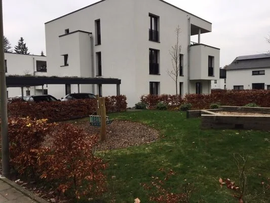 Helle und ruhig gelegene Gartenwohnung in Stadtvilla im Göhlbachtal in Hamburg-Eißendorf mit großem Garten (frei werdend) | Terrassenwohnung Hamburg