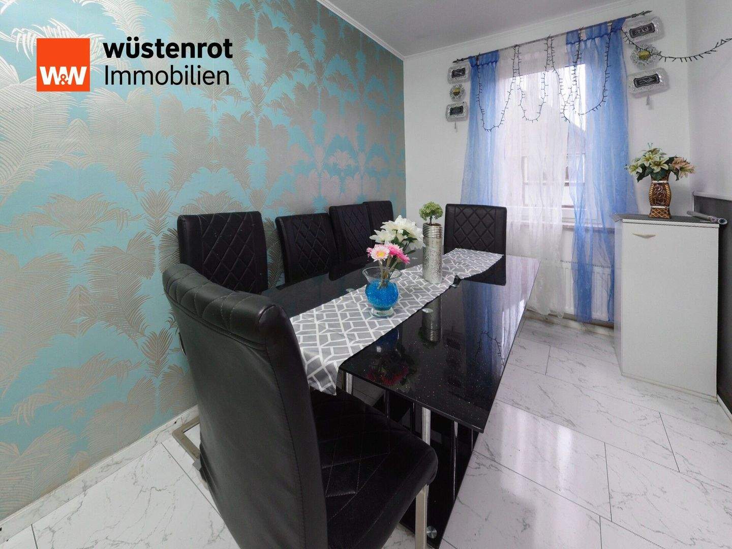 Immobilie in Eschershausen - Freistehendes Fachwerkhaus (ca. 170 m²) - ideal als Mehrgenerationen-Domizil - Bild 1