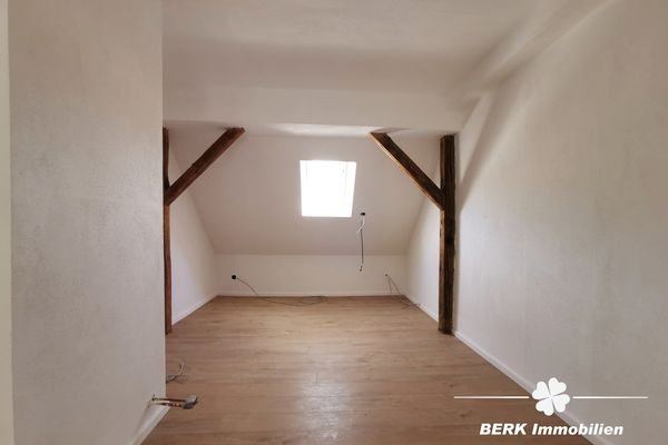 BERK Immobilien - Reneoviertes Haus in Amorbach